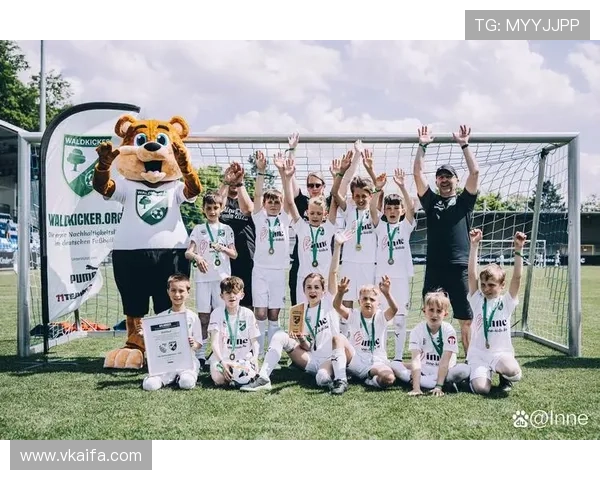 儿童足球明星防晒帽子让孩子在阳光下尽情奔跑保护肌肤不受伤害